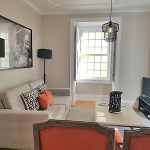  Apartment Lisbon Finestay Bica Apartment